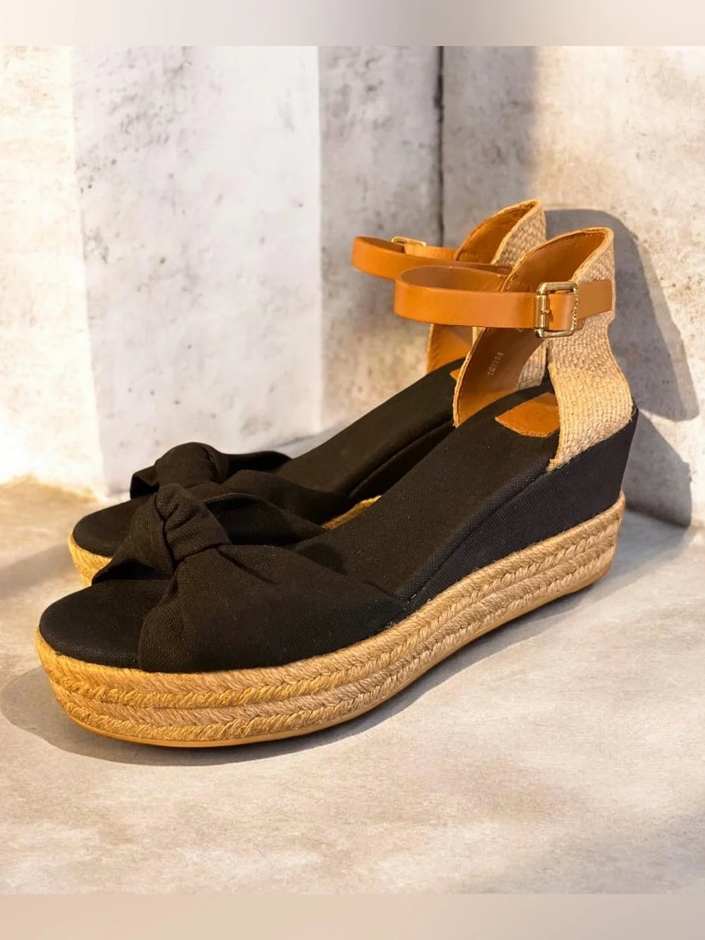 Tory Burch knotted bow wedge espadrilles Size 8.5